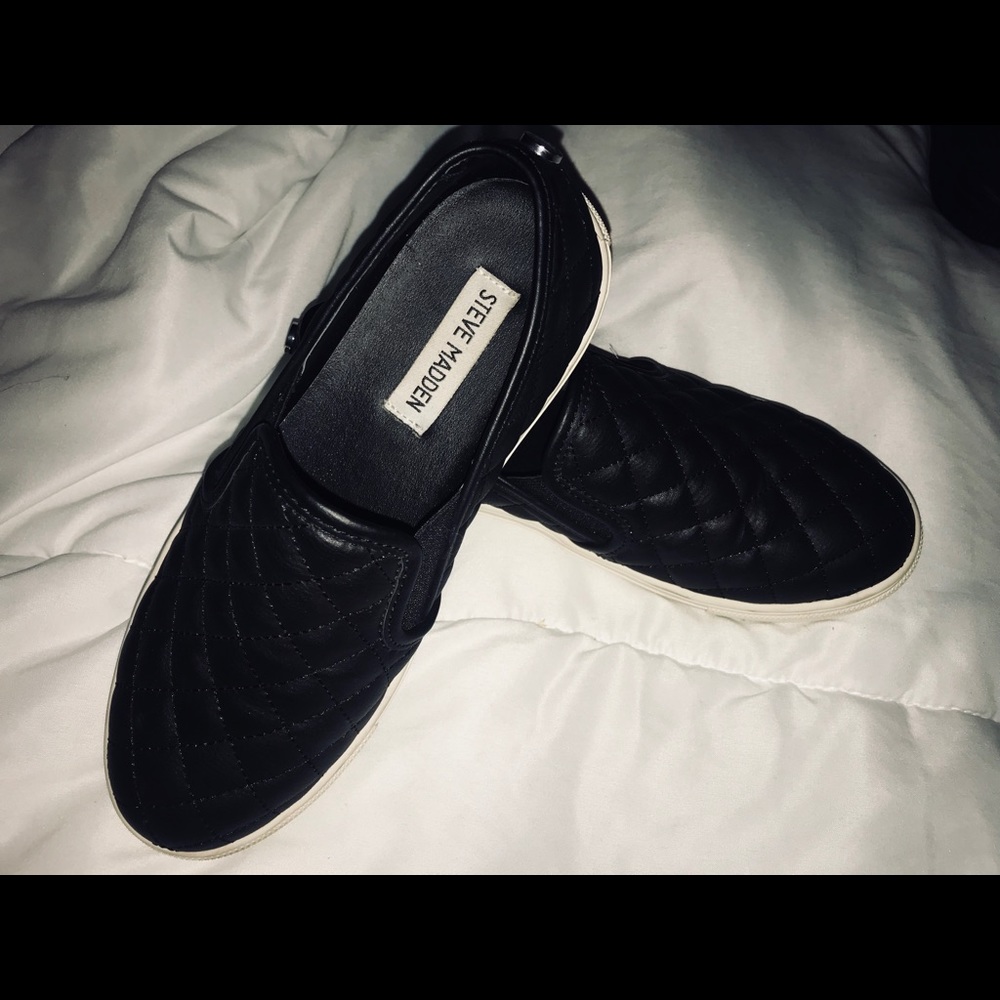 Steve Madden black slip ons